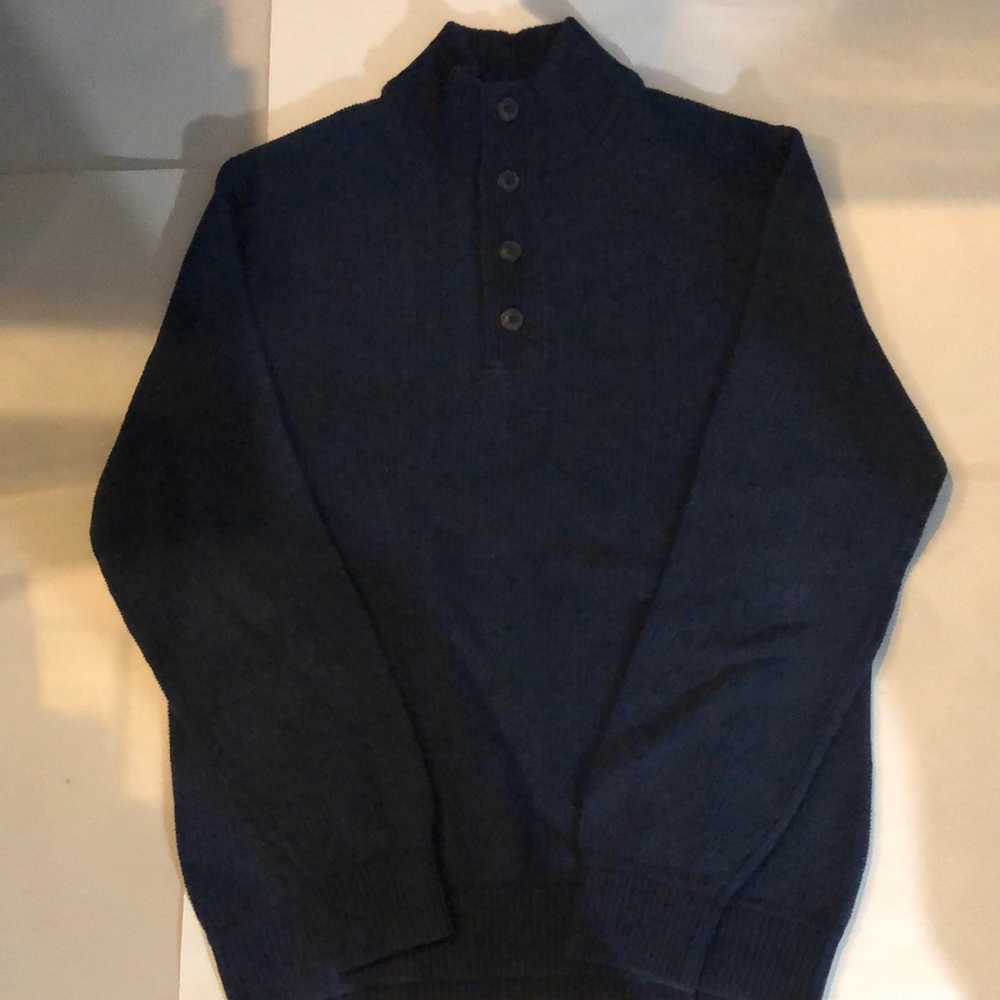 Gap for Good  300760 Texture Button Sweater in Navy - size M